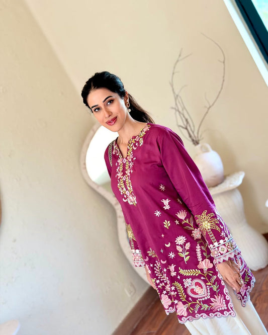 PK Inspired 2 pc suit - Detailed Embroidered Work - Trends By Marium